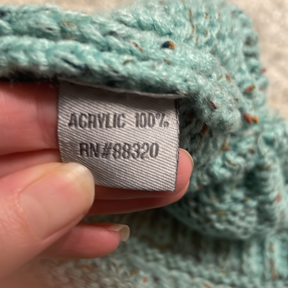 C. C Beanie - NWOT - Picture 5 of 5
